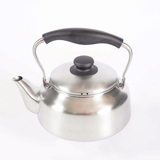 柳宗理ステンレスケトル（つや消し）