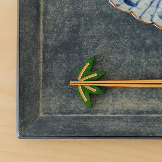 八角摺り漆箸　燻し煤竹