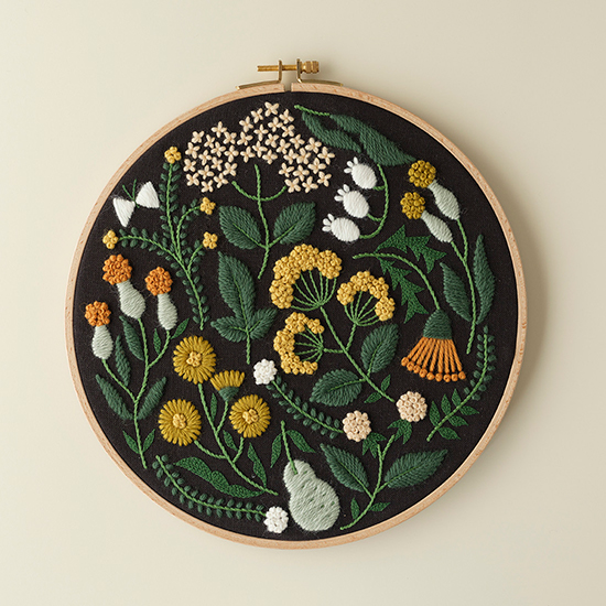 ウールステッチの花刺繍キット