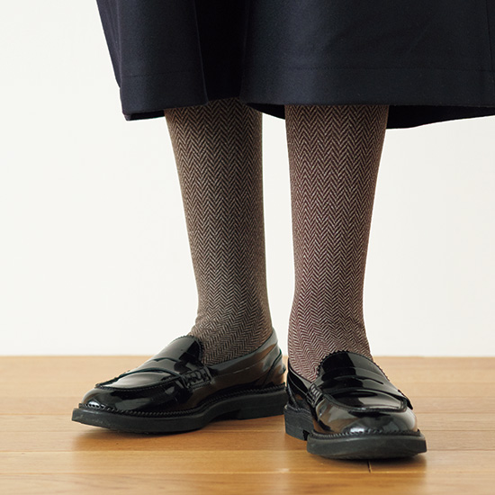 ヘリンボンのハイソックス