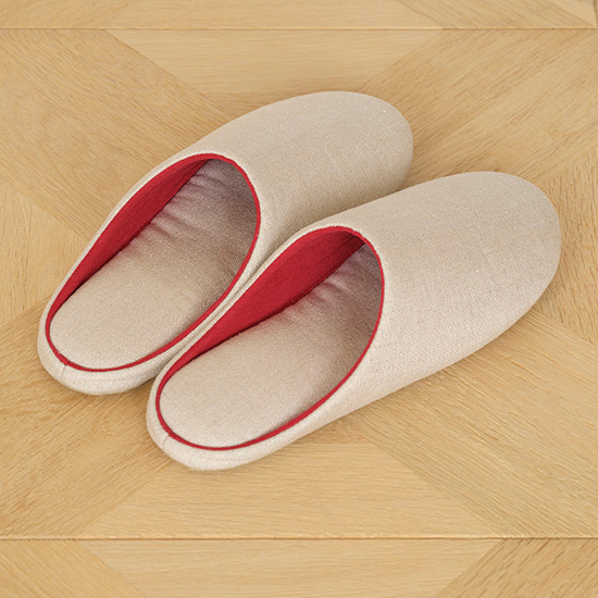 リネンのスリッパ