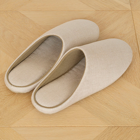 リネンのスリッパ