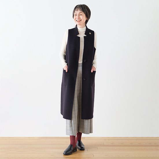 極美品 23区 ウールライク カルゼロングジレ ロング ダークネイビー 38 23区 ウールライクカルゼ ロング ジレ （ネイビー系