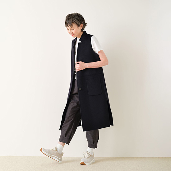 ウールのロングジレ