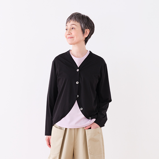 トラペーズパンツ