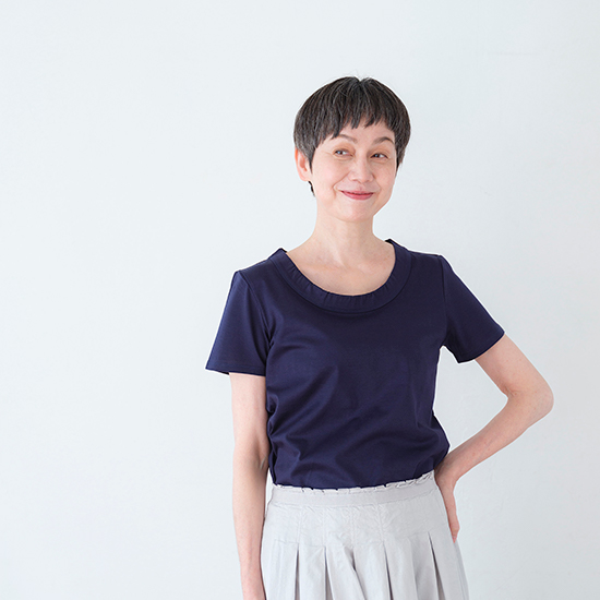 クルーネックTシャツ