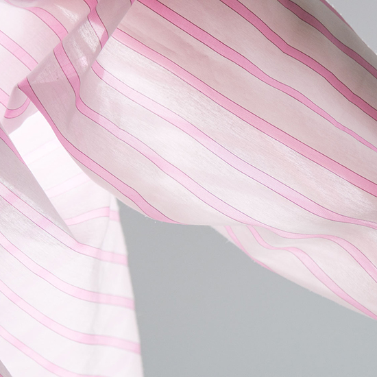 ストライプブラウス