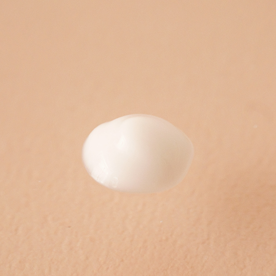 フェイシャルミルク（乳液）