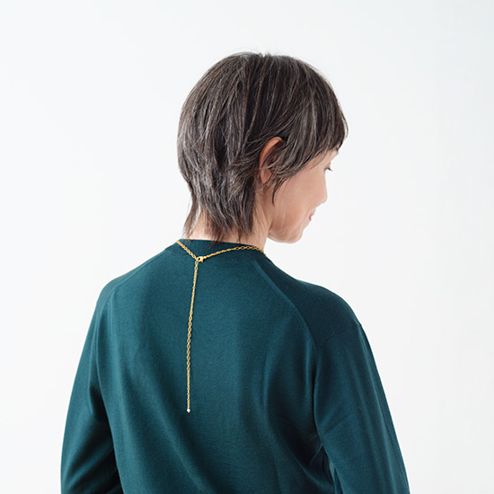 パールのペンダント　ゴールド