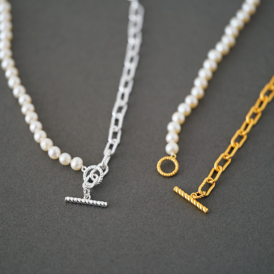 パールのネックレス　ゴールド