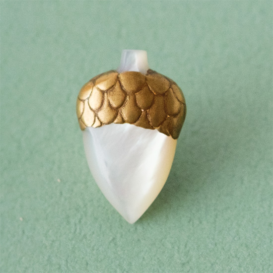 加賀蒔絵のブローチ