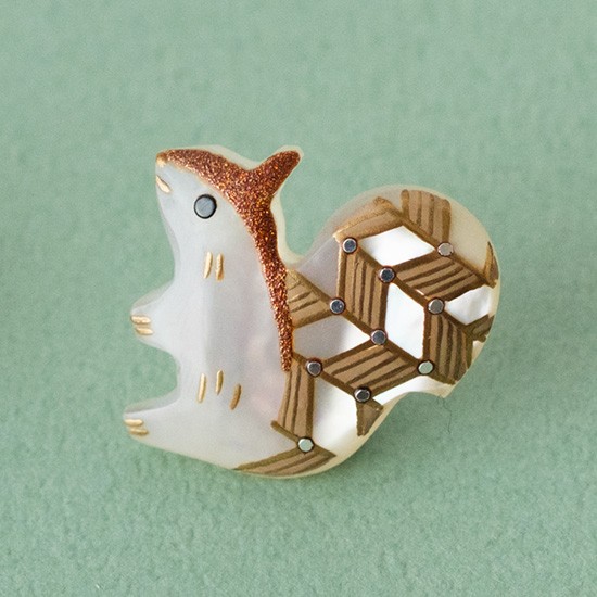 加賀蒔絵のブローチ