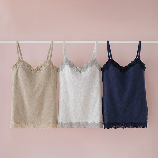 カップ付きキャミソールル