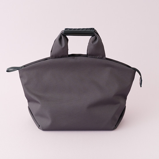 革持ち手のナイロントート