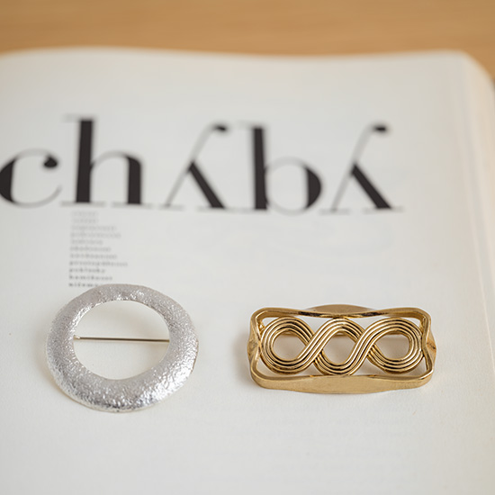 鎭子さんのブローチ